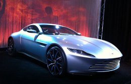 2015-11-23-1448295320-1003156-AstonMartinSpecter.jpg